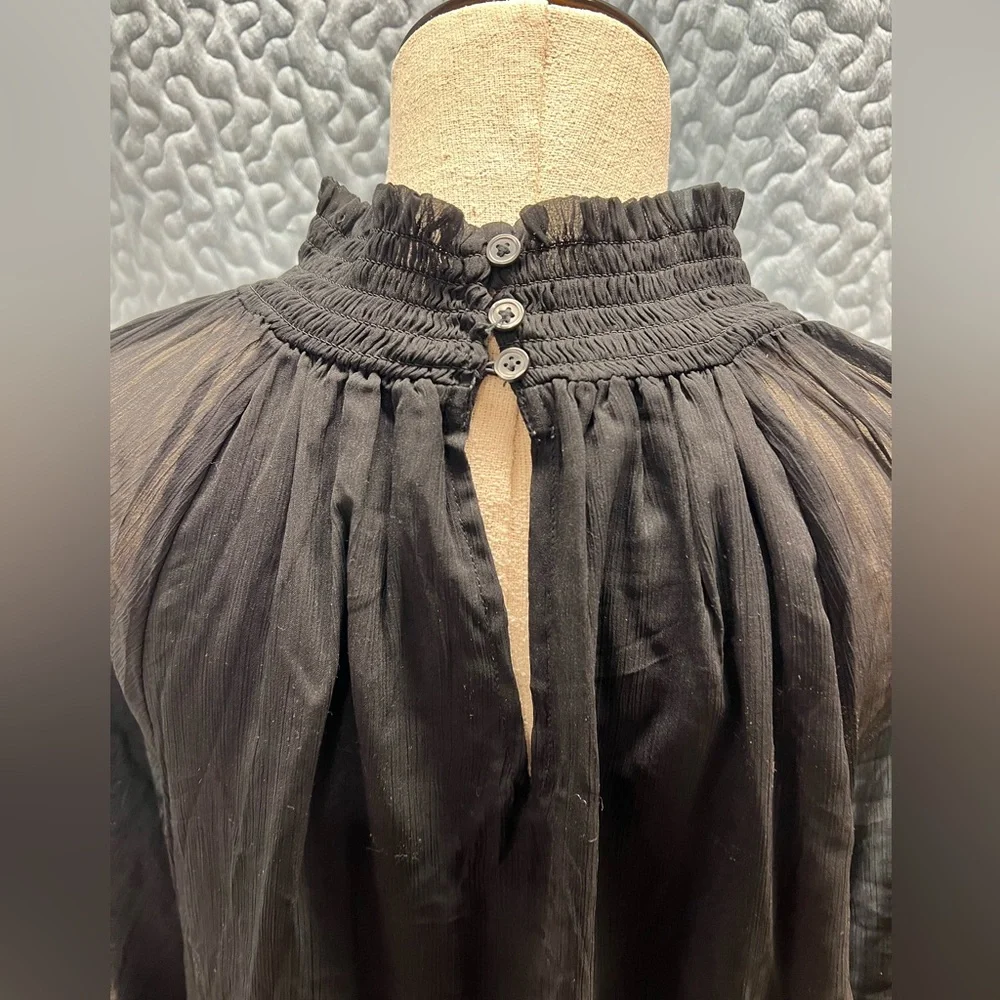Long sleeve smocked top - Picture 4 of 10